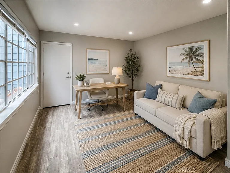 600 Wakefield Ct #102 — Photo 16