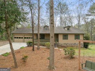 226 Robin Ln, Stockbridge, GA 30281