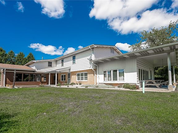 3rd image of 1717 Goral Rd