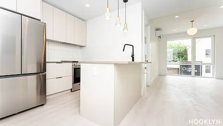344 Lorimer Street, #3B