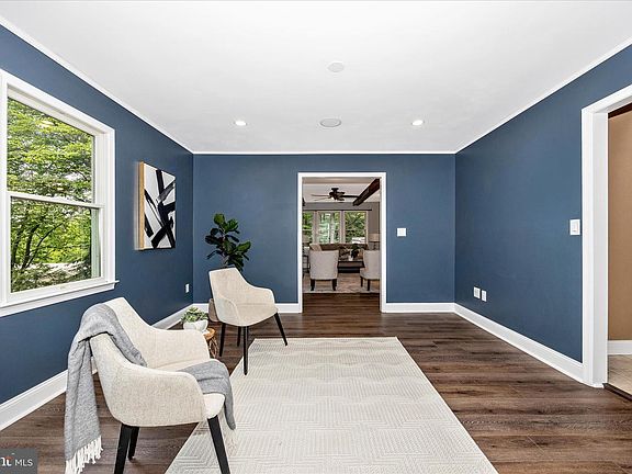 5th image of 4109 Cove Ct