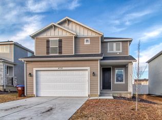 4735 E Silver Moon Dr, Eagle Mountain, UT 84005