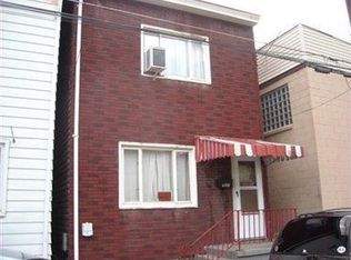 1863 Chapman St, Pittsburgh, PA 15215