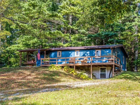 233 Dale Rd, Spruce Pine, NC 28777