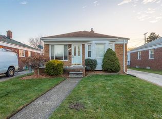 14861 Warwick Ave, Allen Park, MI 48101
