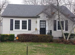 506 W Sycamore St, Rogers, AR 72756