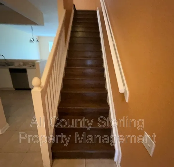5052 Hawkstone Dr — Photo 9