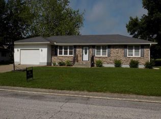 1305 Ruby St, Carrollton, MO 64633