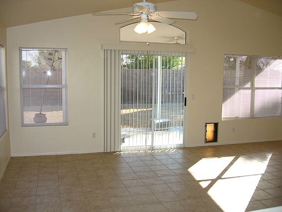 5th image of 4723 E Mountain Sage Dr