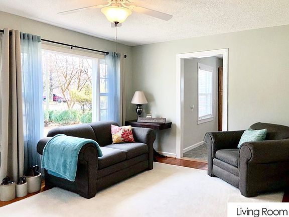 3rd image of 718 Auburn Pl