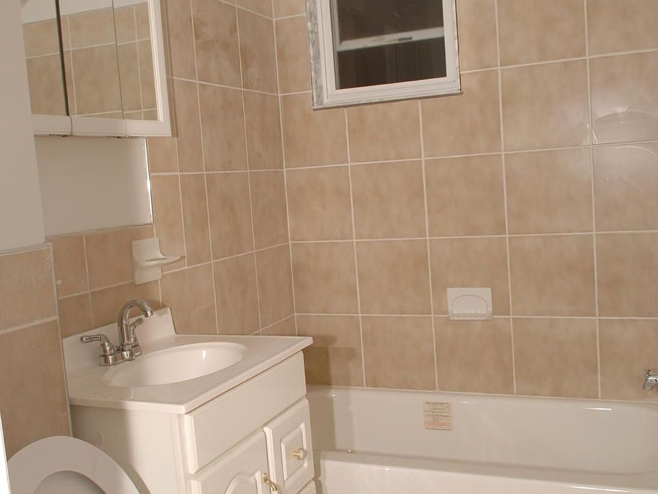 2nd image of 58-60 12th Ave