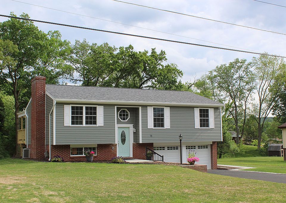 1st image of 130 Keithwood Dr