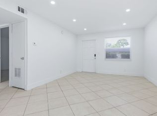 1015 NE 17th Ave APT 102, Fort Lauderdale, FL 33304