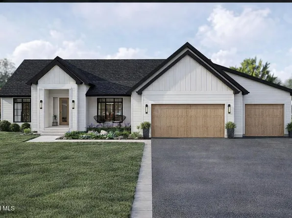 25 Hidden Pond Way, Gansevoort, NY 12831