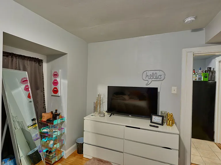 815 Collings Ave #3 — Photo 8