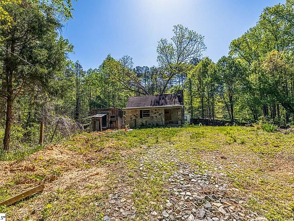 4th image of 208 Gin Shoals Rd