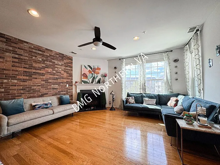 3190 Yeager Dr — Photo 13
