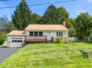 16 Barnett Rd W, Monroe, NY 10950