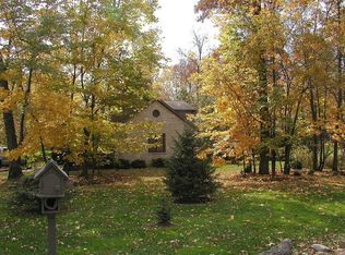 8951 Charington Ct NW, Pickerington, OH 43147