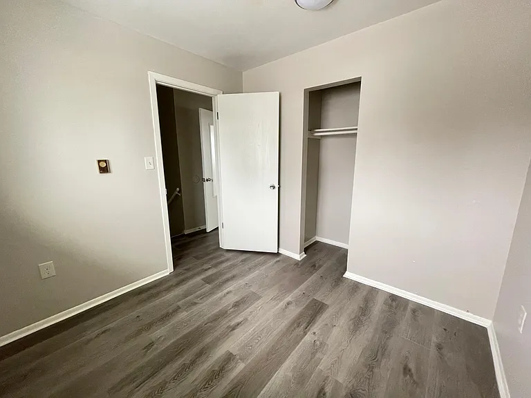 43 E Monroe Ave — Photo 4