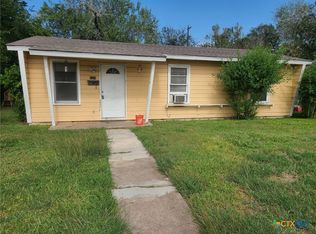 3204 Oaklawn St, Victoria, TX 77901