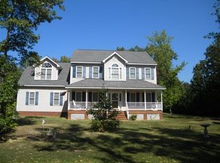 436 Le Gordon Dr, Midlothian, VA 23114