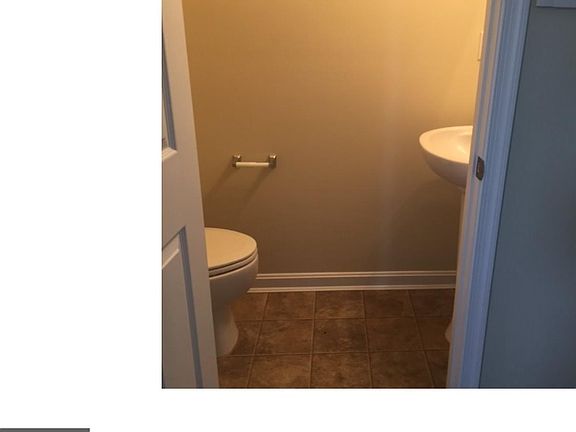 2nd image of 130 Nob Hill Rd