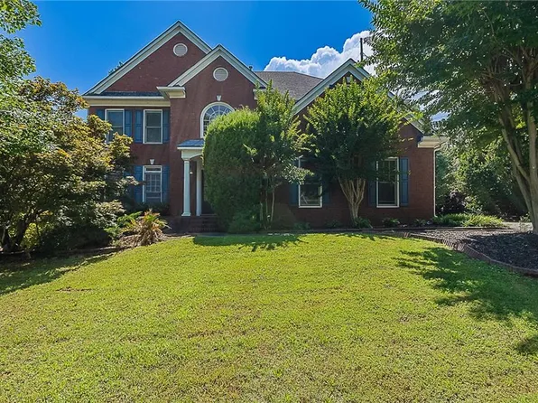 901 Chadwick Park Dr, Lawrenceville, GA 30045