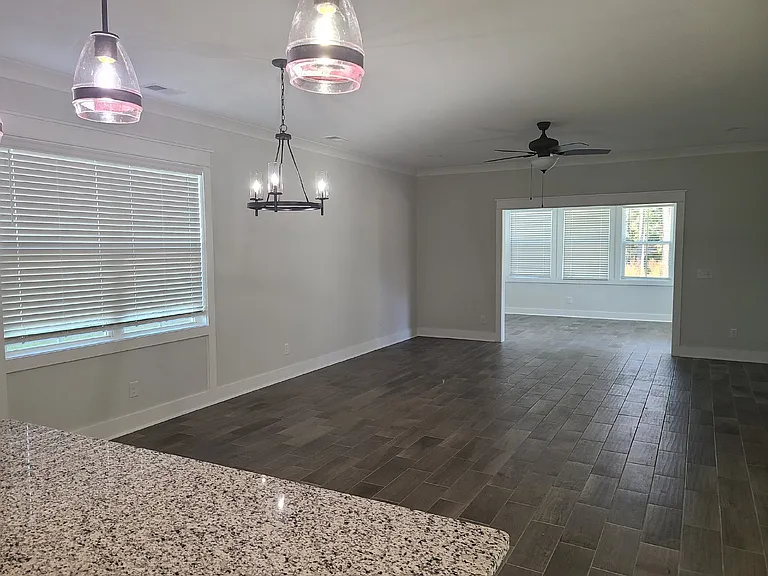 37 Mangrove St — Photo 4