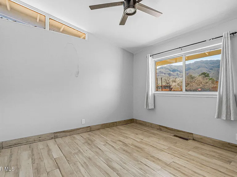 2801 Polk Ave — Photo 26