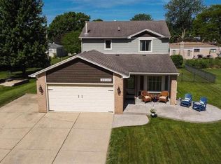 39163 Camp St, Harrison Township, MI 48045