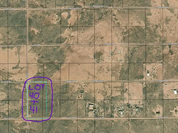 7707 Sandhill Rd, Holbrook, AZ 86025