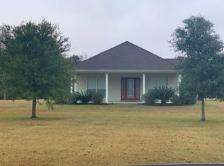 432 Lumpkin Rd, Carriere, MS 39426