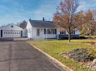 2334 Sunset Ln, Adrian, MI