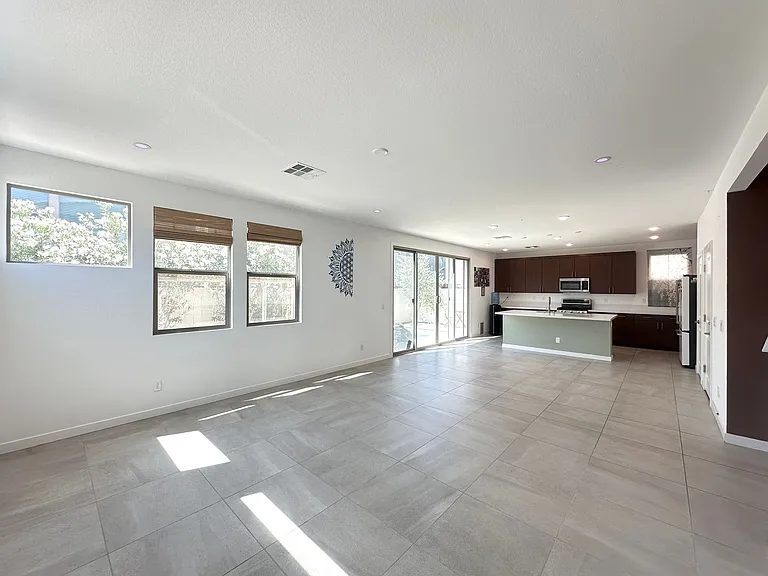 513 Monarch Ridge Ct — Photo 6