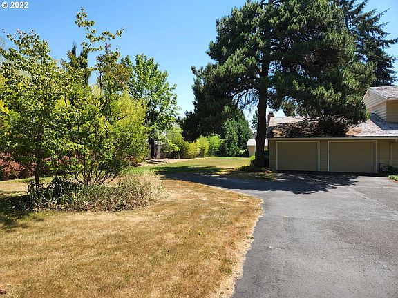 5th image of 7310 SW Boeckman Rd
