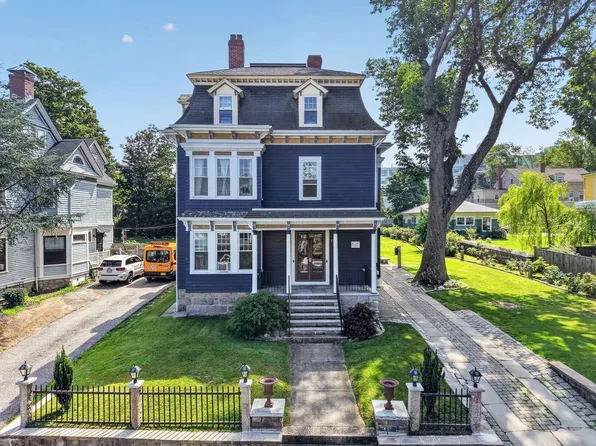 153 Belmont St, Fall River, MA 02720