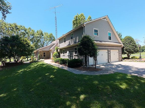 4th image of 2183 Boyce Fairview Rd