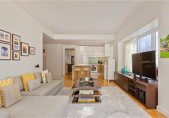 2nd image of 555 W 59th St APT 5B