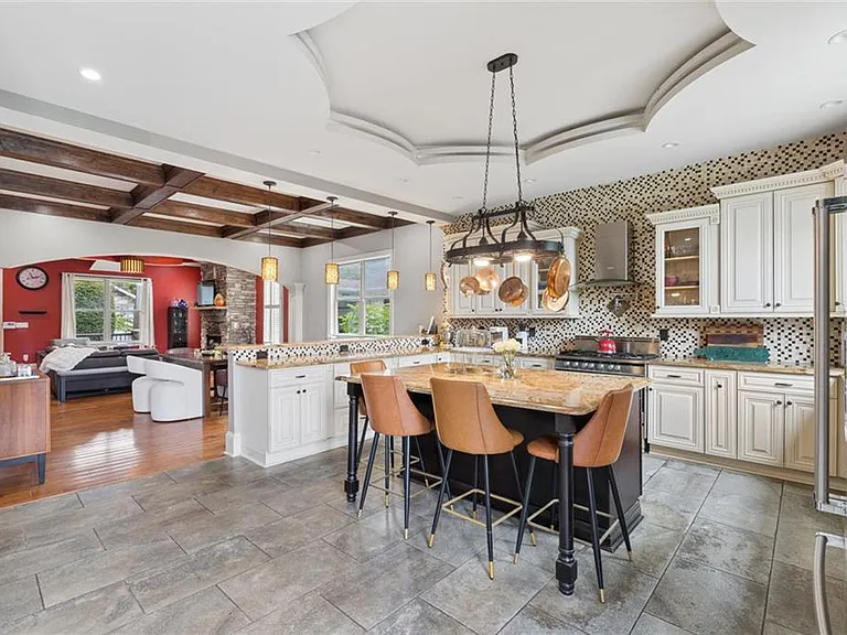 460 Felton Dr NE — Photo 17