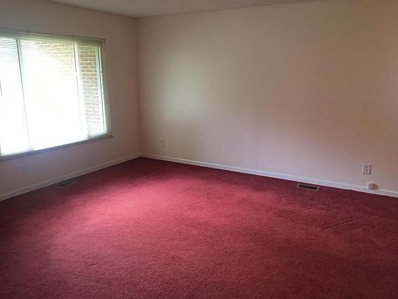 5th image of 5068 Beatrice Dr