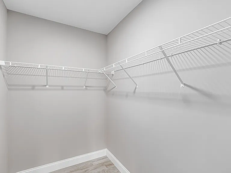 French Park Apartments — Photo 5