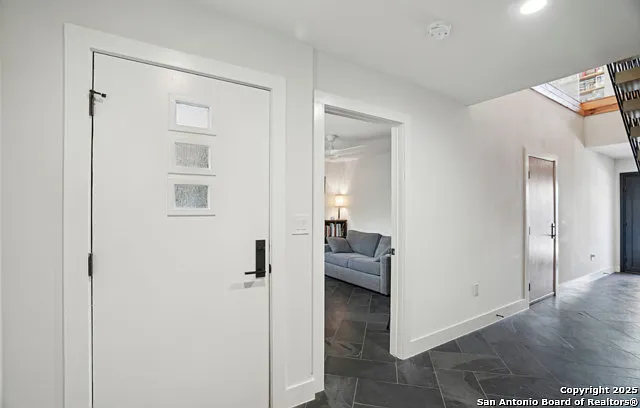 310 Clay St #11 — Photo 32