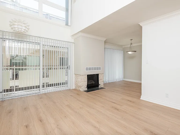 8211 Redlands St #8 — Photo 2