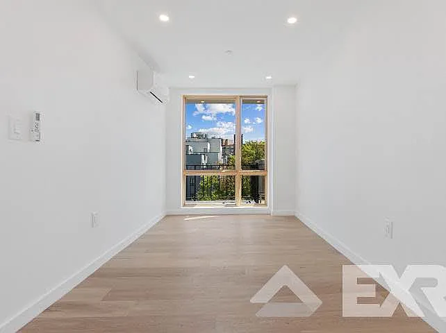 3216 Glenwood Rd #6R — Photo 15