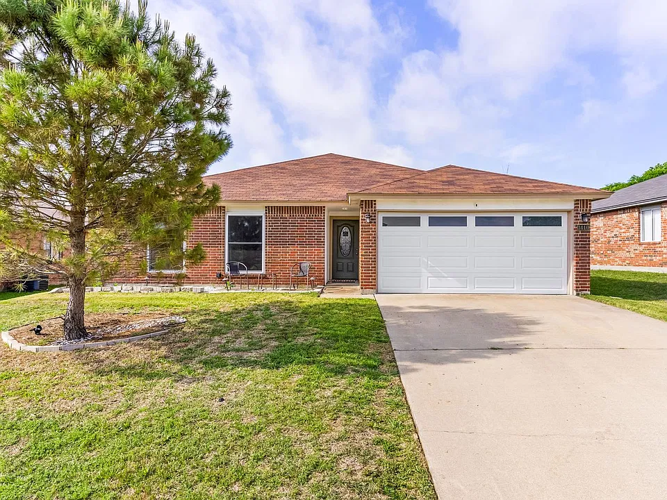 3410 Bugle Dr