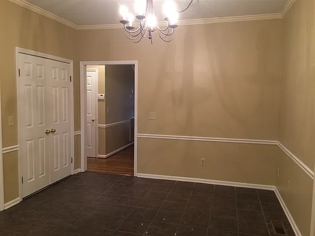 3 bed, 2.5 bath, 2534 sqft, $3,340 — Photo 4