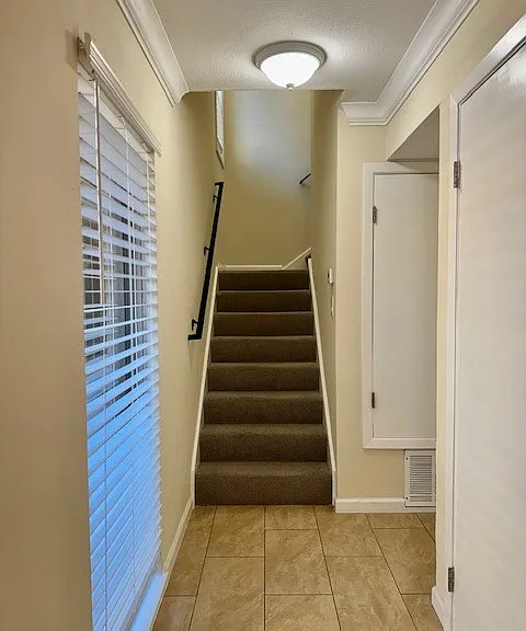 1745 Countrywood Ct — Photo 9