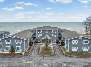 4500 Lakeshore Rd APT 20, Fort Gratiot, MI