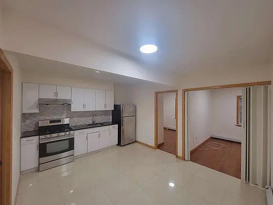 Rented by E Realty International Corp | media 1